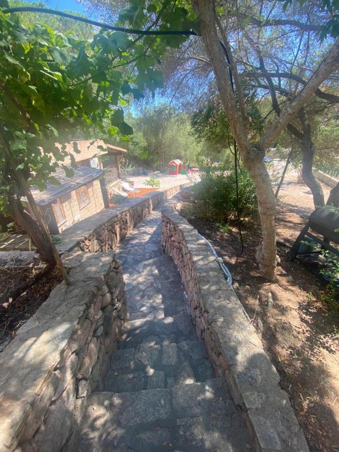 Le Stanze Del Mare Aparthotel Golfo Aranci Bagian luar foto