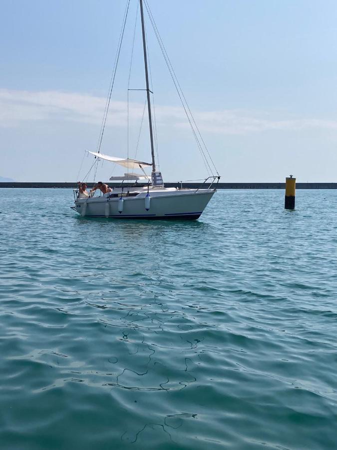 Le Stanze Del Mare Aparthotel Golfo Aranci Bagian luar foto