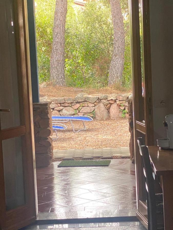 Le Stanze Del Mare Aparthotel Golfo Aranci Bagian luar foto