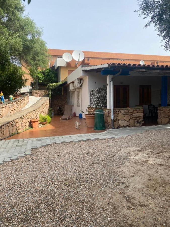 Le Stanze Del Mare Aparthotel Golfo Aranci Bagian luar foto