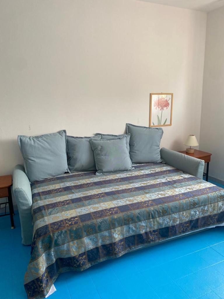 Le Stanze Del Mare Aparthotel Golfo Aranci Bagian luar foto