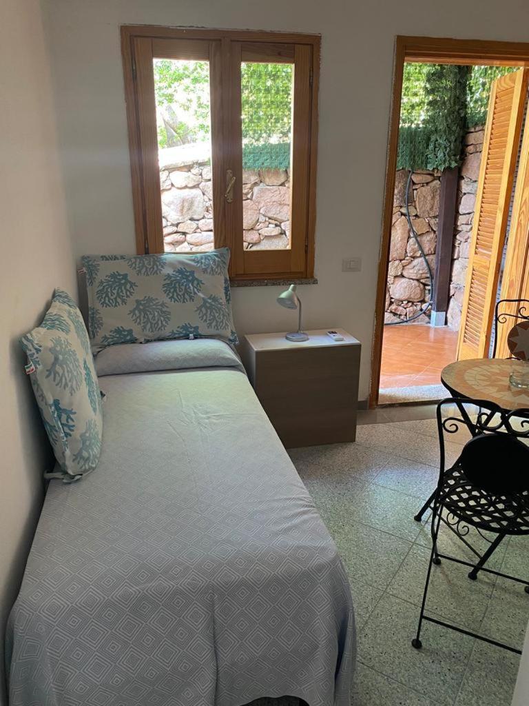 Le Stanze Del Mare Aparthotel Golfo Aranci Ruang foto